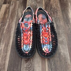 Men’s Keen Shoes !!